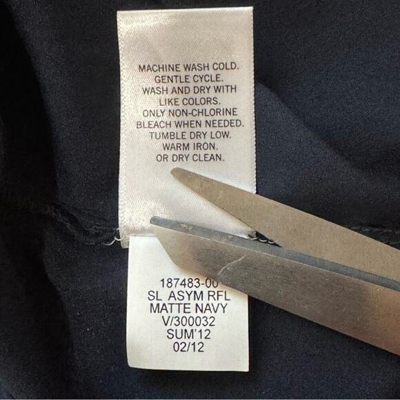 Banana Republic Small Off shoulder Ruffled Top - Picture 8 of 14